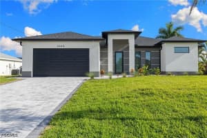 2049 Nw 4th St, Cape Coral