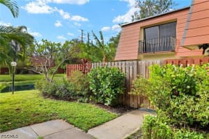 1520 Park Meadows Dr 1, Fort Myers