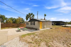 1640 Daniels Dr B, North Fort Myers