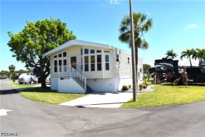 19681 Summerlin Rd 253, Fort Myers