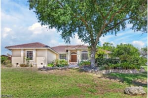 7214 Hendry Creek Dr, Fort Myers