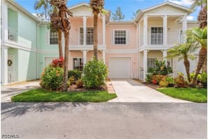 3285 Lindsey Ln 2, Naples