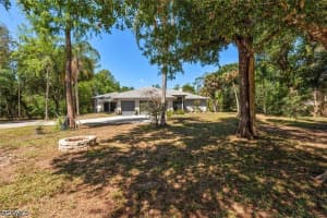 15985 Briarcliff Ln, Fort Myers