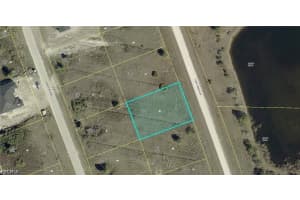 954 Capetown Ave, Lehigh Acres