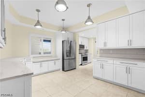 221 9th St S 301, Naples 221 9th St S 301, Naples