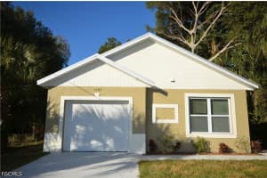 3303 Armstrong Ct, Fort Myers