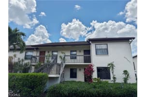 9305 Lake Park Dr 104, Fort Myers