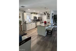 2702 Se 17th Pl, Cape Coral 2702 Se 17th Pl, Cape Coral