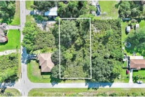 1320 Desoto Ave, Lehigh Acres