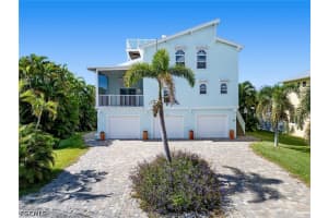 26 Palmview Blvd, Fort Myers Beach