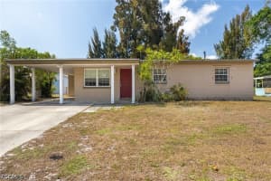 915 Hibiscus Ln, North Fort Myers