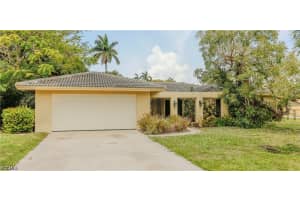 5654 Eichen Cir W, Fort Myers