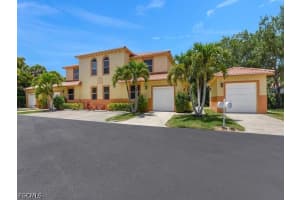 15495 Bellamar Cir 2222, Fort Myers