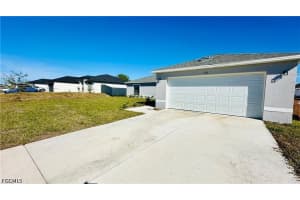 1105 Ne 6th Pl, Cape Coral