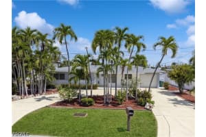 1453 Venetian Ct, Cape Coral