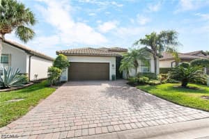 11284 Red Bluff Ln, Fort Myers