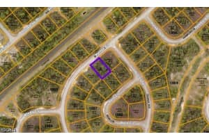  Mattox Cir, North Port