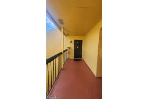 2845 Winkler Ave 317, Fort Myers