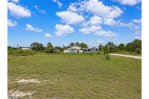 881 Christy St E, Lehigh Acres