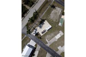 106 Maple Ln, Fort Myers