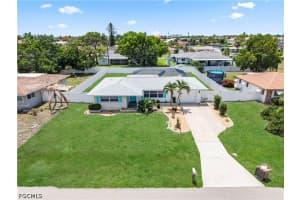 710 Se 42nd Ln, Cape Coral