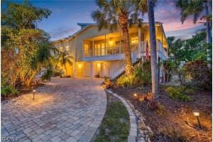 14221 Clubhouse Dr, Bokeelia
