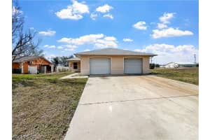 2130 Ne 8th Pl, Cape Coral