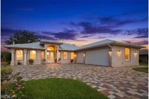 2416 Se 8th Ave, Cape Coral