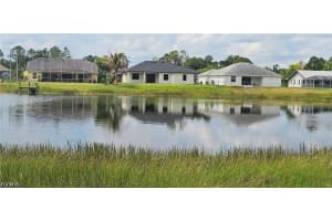 746 Chattman St E, Lehigh Acres