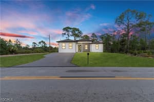 301 E 17th St, Lehigh Acres