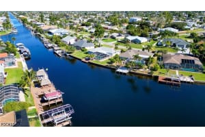 4532 Sw 1st Pl, Cape Coral