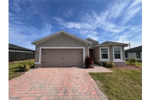 103 Nw 7th St, Cape Coral