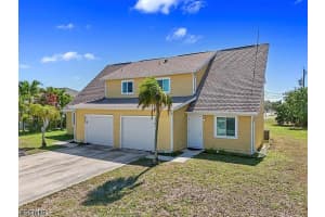 1101 Country Club Blvd, Cape Coral