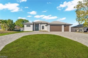118 Nw 2nd Ave, Cape Coral