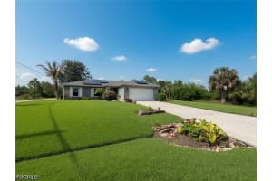 3218 43rd St W, Lehigh Acres