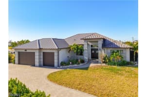 3900 Gulfstream Pkwy, Cape Coral