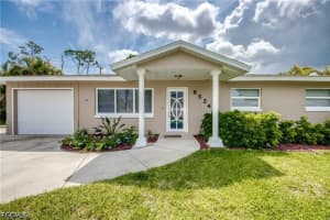 8524 Dartmouth St, Fort Myers