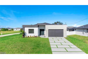 4233 Jacaranda Pkwy W, Cape Coral