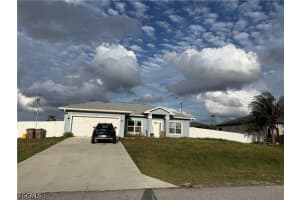 937 Nw 7th Pl, Cape Coral