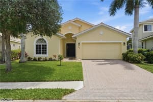 2506 Blackburn Cir, Cape Coral