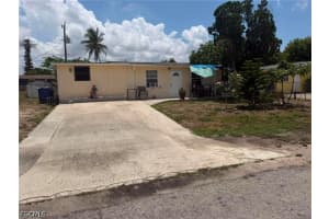 2204 Coronet St, Fort Myers 2204 Coronet St, Fort Myers
