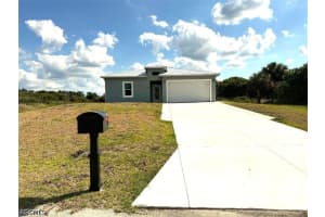 115 Lansing Cir, Labelle