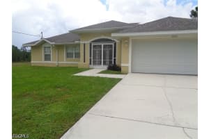 1235 Cloplon St E, Lehigh Acres