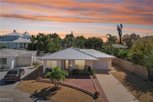 210 Hibiscus Dr, Fort Myers Beach 210 Hibiscus Dr, Fort Myers Beach