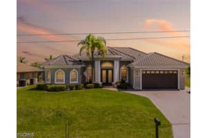613 Se 4th Pl, Cape Coral