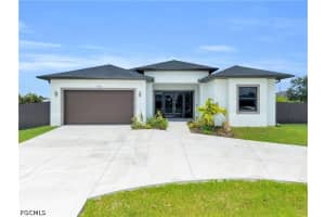 914 Chiquita Blvd N, Cape Coral 914 Chiquita Blvd N, Cape Coral