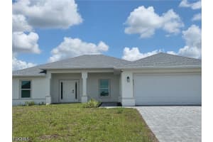 211 Ne 31st St, Cape Coral