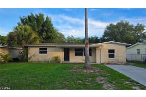 731 Lakeside Dr, Largo 731 Lakeside Dr, Largo