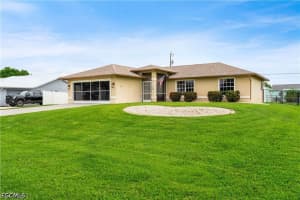 219 Ne 7th Pl, Cape Coral