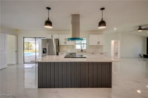 1124 Nw 1st Pl, Cape Coral